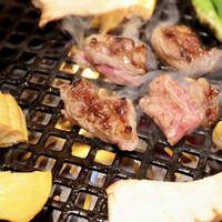 個室焼肉 さんびょうし 別邸 - 中落ちカルビ