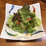 幸寿し - サラダ　ドレッシングが美味しい　@500で販売してました