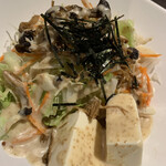 Mansaku - 豆腐と木のこのゴマドレサラダ