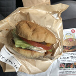Irie burgers - 料理写真:ナチュラルチーズバーガー