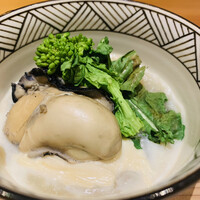 日本料理 幸庵 - ①【先付】
                    菊芋の摺流し、牡蠣、湯葉、焼き菜花