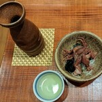 土びん - 燗酒　お通しのホタルイカ