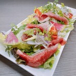 Japanese style beef tataki salad