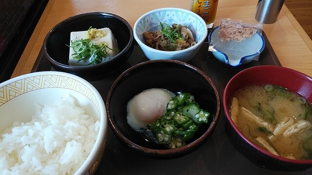 すき家 4号紫波店 &ndash; 24時間営業の牛丼専門店｜岩手・紫波郡