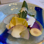 Ristorante IL PRINCIPE - 旬の野菜10種に自家製のビネガー、蔵王極みヨーグルトをかけて♪