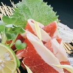 Horse meat rib sashimi