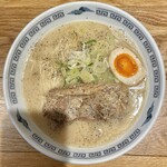 ラーメンゆれる - ぶた白湯ラーメン（850円、真上から）