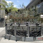 メゾン ポール・ボキューズ - ６月の晴れ間