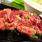 炭火・七輪 ホルモン焼 珍満  - 牛ハラミ７６０円