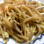 三ちゃん - 焼きそばの味付が独特の塩・しょうゆ味