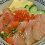 富貴寿司 - 漬け丼