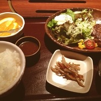 神戸牛炭火焼肉 いく田 代々木 - お肉固かったぁー残念。
                