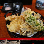 佐野屋 そば店 - 【天ぷら付き味くらべ＠税込1,750円】天ぷら：海老、鱚、椎茸、茄子、さつまいも、葉物
