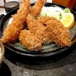 Tonkatsu Katsuhiro - 海老とカキの盛り合わせ定食
