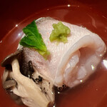 温石 - 駿河湾の白甘鯛です。特に昆布の旨味が強いお出汁でした