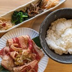 焼肉すだく家族亭 - 