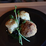 さじこよみ - 丸大根のグラタン　ほうれん草ソース　ライスコロッケ