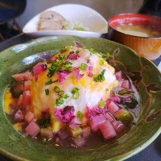 庭園&カフェ 立小路_0