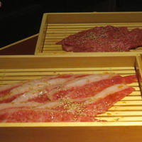 焼肉 天 がむしゃら - 黒毛和牛カルビ、黒毛和牛ロース
