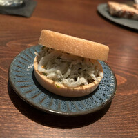 サリーヒルズ - 