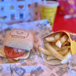 Brick House Burgers - ダブルチーズ＆ベーコンバーガーセット