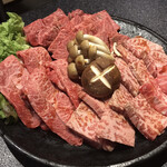 焼しゃぶ・ステーキ・焼肉 SAKAGYU - カイノミ・トモサンカク・ミスジ
