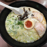 豚珍館 - 塩とんこつラーメン