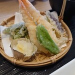 Kaitenzushi Choujirou - 冬のおすすめランチのミニ天ぷら