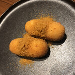 焼肉うしごろ 表参道店 - ずわい蟹のクリームコロッケカラスミ添え