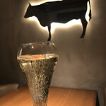 焼肉うしごろ 表参道店 - 乾杯スパークリングワイン