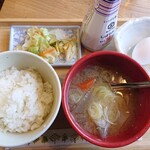麺屋 草庵 - 卵かけご飯と具だくさん元気味噌汁650円
