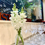 ビストロ ルリール - 毎朝糸島に仕入れに行くので、生花はいつもイキイキとしているのでしょうね