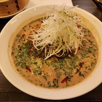 中国料理 彩龍 - クルミペースト入り担々麺