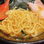 家系ラーメン 稲葉家 - ラーメン(並)