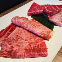 焼肉うしごろ 新宿三丁目店 - 