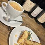 青いイタリアン - コーヒー¥200 ランチデザート¥250