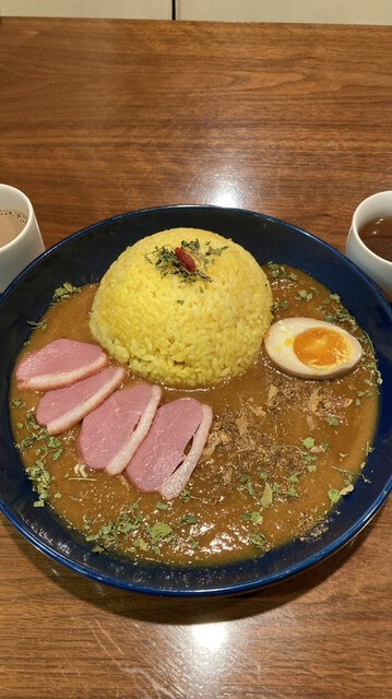 燻製カレーの表参道燻製堂>