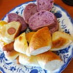 Ko-an - 紫芋パン、クロワッサン、ウィンナーパン