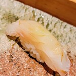 匠 進吾 - ひらめ昆布〆