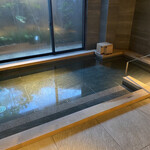 江之浦リトリート 凛門 - 大浴場の浴槽