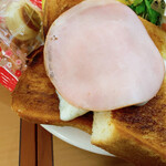 コーヒーハウス101 - トーストエリア(ハムと目玉焼き)