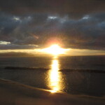 鳴門グランドホテル海月 - 部屋から見た朝日