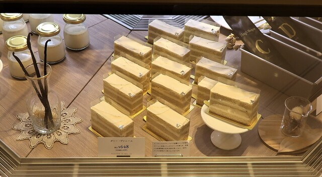 『最高級バニラビーンズを使用したスイーツ専門店 !(^^)!』by ゆっきょし : Hugh Morgan (ヒュー モルガン) - 三越前 ...