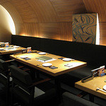 くうのま - テーブル席逆側