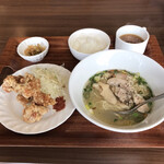 Asian Dining FOOD EIGHT - 満腹セット（しお鶏麺）