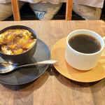 ローキートーン珈琲店 - 珈琲豆屋さんのとろけるカフェオレプリン、本日のコーヒー