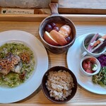 Nouka Resutoran Shunse - お魚、炊き込みご飯、前菜、フルーツ