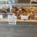 ラ パティスリー カツラ - バスクチーズケーキ達