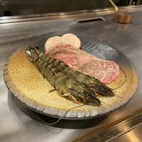 鉄板 詩音 - 