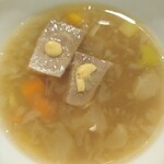 箱根ハイランドホテル　ラ・フォーレ - 牛タンとカブのミゾレコンソメ風味スープ